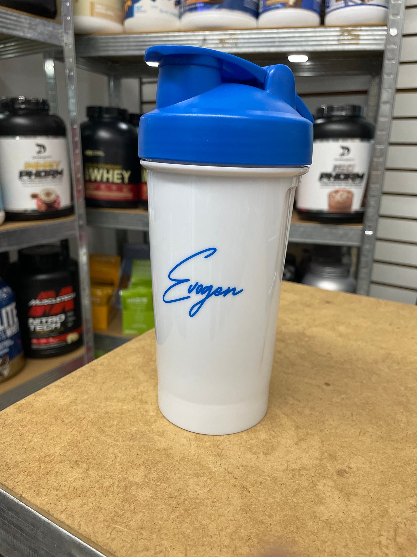 EVOGEN SCRIPT SHAKER WHITE